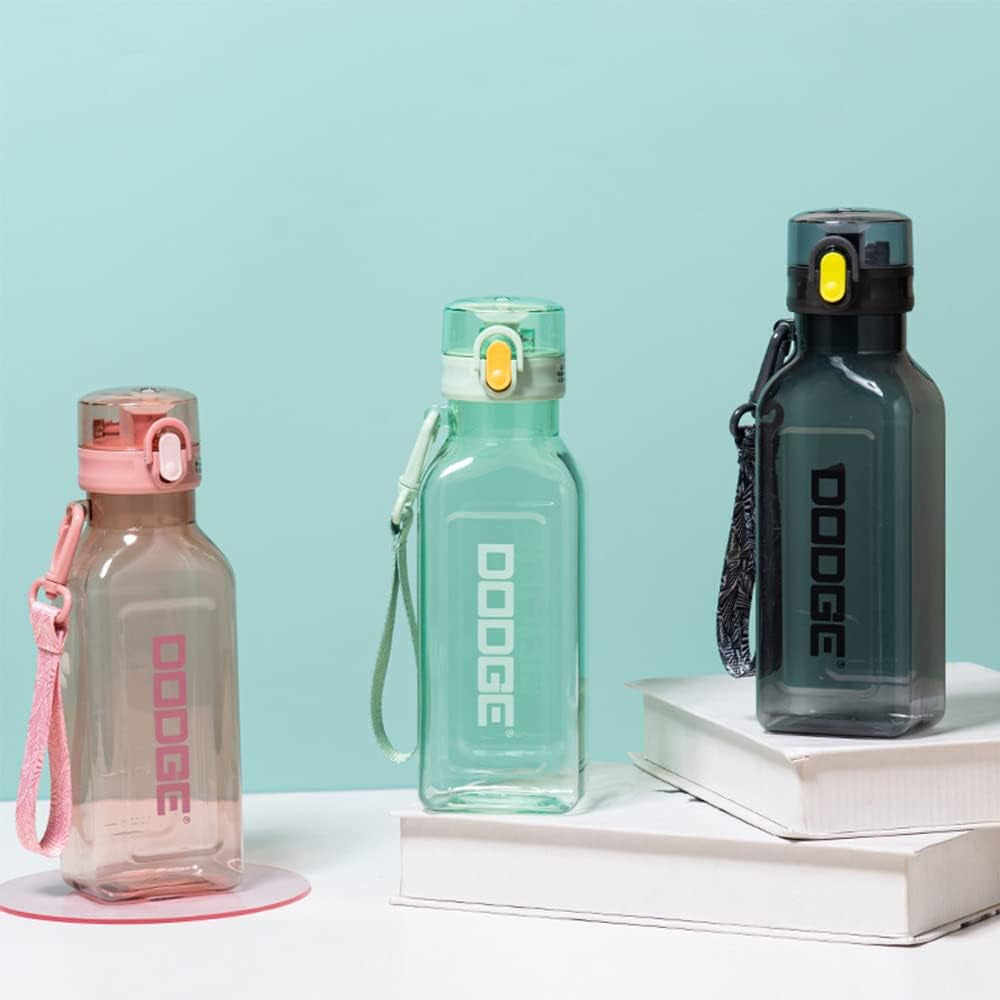 Sports Water Bottle 700Ml, Leakproof and BPA Free Drinks Bottle, Gym Water Bottl